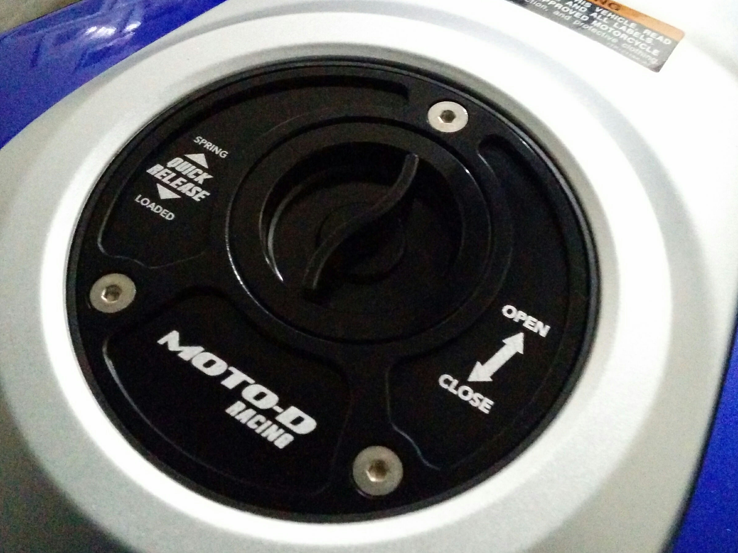 MOTOD Suzuki GSXR 6007501000 Fuel Cap Keyless Motorcycle Gas Cap